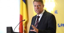 Stire din Politică-Administrație : "Președintele trebuie să fie un model de comportament public"