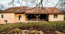 Stire din Social : Prețurile colosale cu care se vând casele vechi dintr-un mic oraș al României. Unele nu au nici geamuri