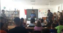 Stire din Eveniment : Lecții pentru "bobocii" de clasa a V-a, de la Poliția Constanța