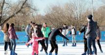 Stire din Politică-Administrație : Primăria Constanța anunță că patinoarul rămâne deschis până  pe 28 februarie