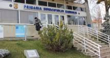 Stire din Politică-Administrație : Primăria Mangalia distribuie pachetele pentru nevoiași