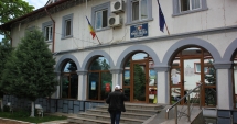 Stire din Politică-Administrație : Primăria Năvodari decontează abonamentele elevilor și studenților