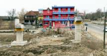 Stire din Politică-Administrație : Primăria Năvodari construiește o pasarelă  în dreptul taberei de copii