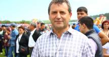 Stire din Politică-Administrație : Primarul Gheorghe Moldovan  vă invită la "Fiii Satului Albești"