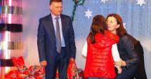 Stire din Politică-Administrație : Primarul Marian Iordache a oferit cadouri copiilor talentați