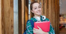 Stire din Social : Absolvenţii pot primi prime de inserţie. Care sunt condiţiile