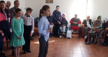 Stire din Cultură-Educație : Prin acțiuni caritabile, elevii își descoperă latura sensibilă