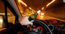 Stire din Eveniment : Prinși la volan fără permis și sub influența alcoolului