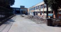 Stire din Eveniment : Prins sub tavanul unei clădiri