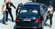 Stire din Actualitate : Prințul Thailandei, apariție bizară într-o vizită oficială: În maiou și cu tatuajele la vedere