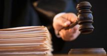 Stire din Eveniment : Procuror reținut după ce ar fi protejat un preot care a violat o fetiță de 13 ani. Minora a rămas însărcinată