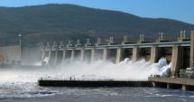 Stire din Economie : Producția de electricitate a făcut un salt mai mare decât consumul