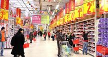 Stire din Social : Marile lanţuri de supermarketuri vin cu reduceri de până la 80% la produsele de sărbători