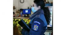Stire din Eveniment : Polițiștii au confiscat sute de litri de deșeuri toxice dintr-un depozit