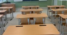 Stire din Eveniment : Un elev și-a bătut profesorul, în clasă, până l-a băgat în spital. Agresorul a fost prins