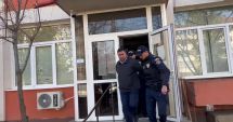 Stire din Eveniment : Profesor de biologie arestat pentru agresiune sexuală. A fost ridicat de la liceul unde predă