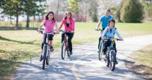 Stire din Social : Profitați de vremea frumoasă și participați la o plimbare cu bicicleta!