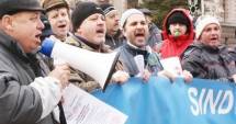 Stire din Economie : Protest sindical la sediul Agenției Naționale de Reglementare în domeniul Energiei