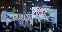 Stire din Eveniment : "Ro-Mânia" iese în stradă. "Ne-am săturat să fim furați. Nu uitați hârtia igienică!"
