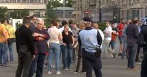 Stire din Eveniment : Contestă măsurile în cazul Covid-19! Proteste în Piața Victoriei din București