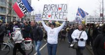 Stire din Actualitate : Proteste de amploare în Olanda împotriva campaniei de vaccinare și a restricțiilor pandemice
