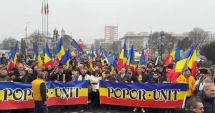 Stire din Eveniment : "Aduceţi salvarea până nu moare!" O femeie a leşinat în îmbulzeală, la protestul AUR din Iaşi