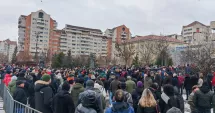 Stire din Actualitate : Mii de oameni au protestat față de creşterea taxelor şi impozitelor. "E ruşinos ce face Guvernul cu noi"