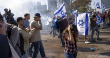 Stire din Actualitate : Protestele din Tel Aviv continuă. Zeci de răniţi în urma grenadelor utilizate de forţele de ordine