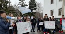Stire din Social : Elevii constănțeni, din nou la proteste. "Am fost mințiți!"