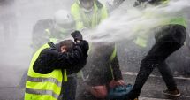 Stire din Actualitate : Proteste violente în Grecia, la 10 ani după ce un adolescent  a fost ucis de poliție