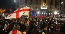 Stire din Actualitate : Mii de oameni au protestat la Tbilisi și au cerut eliberarea lui Mihail Saakaşvili