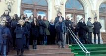 Stire din Eveniment : PROTEST LA CONSTANȚA / Judecătorii și procurorii constănțeni IES ÎN STRADĂ