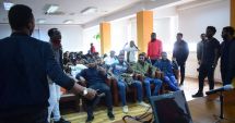 Stire din Cultură-Educație : Scandal la Universitatea Maritimă. Studenții nigerieni au bătut cu pumnul în masă!
