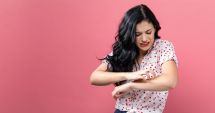 Stire din Sănătate : Alergiile pot duce la declanşarea psoriazisului