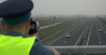 Stire din Eveniment : 12 șoferi prinși conducând cu viteză excesivă. ''Recordul'' - 214 km/h