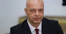 Stire din Politică-Administrație : A DEMISIONAT!
