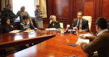 Stire din Cultură-Educație : MAZĂRE LE DĂ 1 MILION DE EURO ȘI iPHONE 6 ELEVILOR