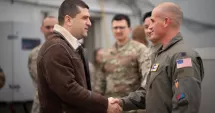 Stire din Actualitate : Radu Miruţă, după vizita la Câmpia Turzii: Avioanele de vânătoare pot acționa în orice zonă a României