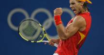 Stire din Sport : Tenis / Nadal l-a învins pe Ferrer la Turneul Campionilor