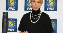 Stire din Politică-Administrație : Raluca Turcan: Majoritatea PSD - ALDE - UDMR decredibilizează Parlamentul
