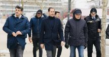 Stire din Politică-Administrație : Costin Răsăuţeanu, la pas prin staţiunea Mamaia. „Pregătim împreună sezonul estival”