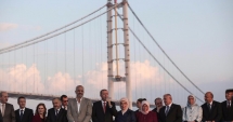 Stire din Actualitate : Președintele Turciei a inaugurat un pod uriaș peste Marea Marmara