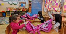 Stire din Cultură-Educație : Rechizite gratuite pentru preșcolarii  și elevii de la Școala "Dimitrie Știubei"