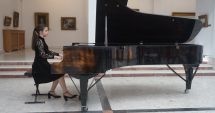Stire din Cultură-Educație : Elevii Colegiului de Arte, în recital la Centrul Cultural Palatele Brâncovenești