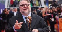 Regizorul Guillermo del Toro explorează tema fascismului în propria versiune a poveştii 