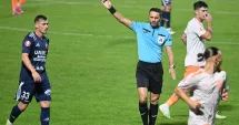 Stire din Sport : Noi reguli de arbitraj vor fi aplicate în următorul sezon competițional al Superligii