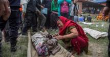 Stire din Sănătate : Salvați Copiii, campanie umanitară pentru copiii din Nepal