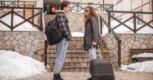 Stire din Social : La ce trebuie să fim atenți atunci când facem rezervări pentru Crăciun și Revelion. Sfaturile specialiștilor