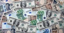 Stire din Economie : Rezervele valutare ale României s-au micșorat