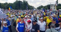 Stire din Eveniment : Peste 11.000 de cadre militare în rezervă își strigă din nou nemulțumirile în Piața Victoriei